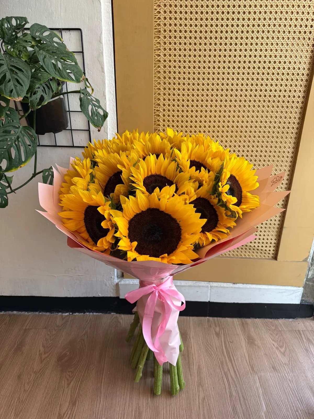 Girasoles, diseño de Isay Fernández