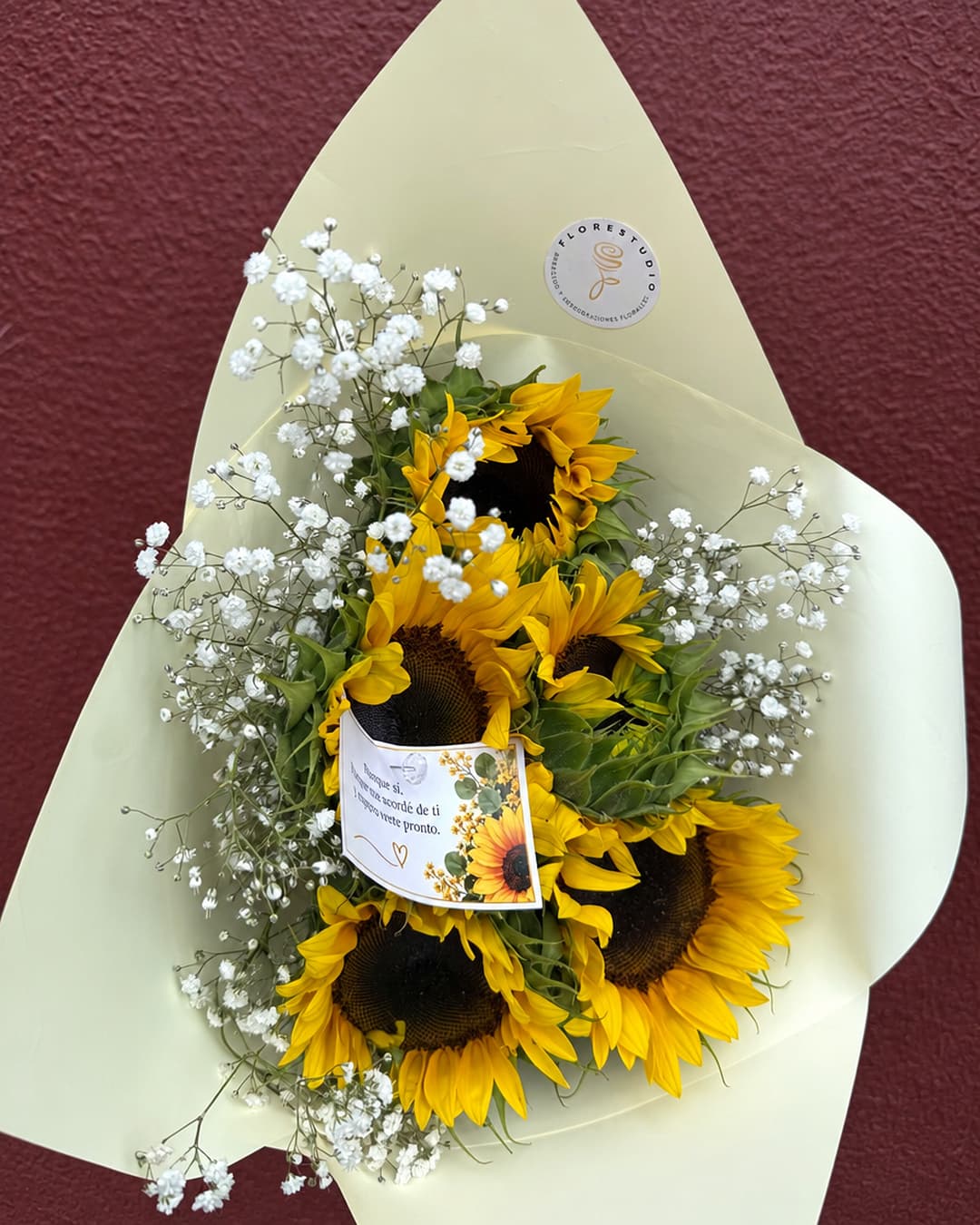 Ramo de girasoles con nube, entregado el 21 de septiembre