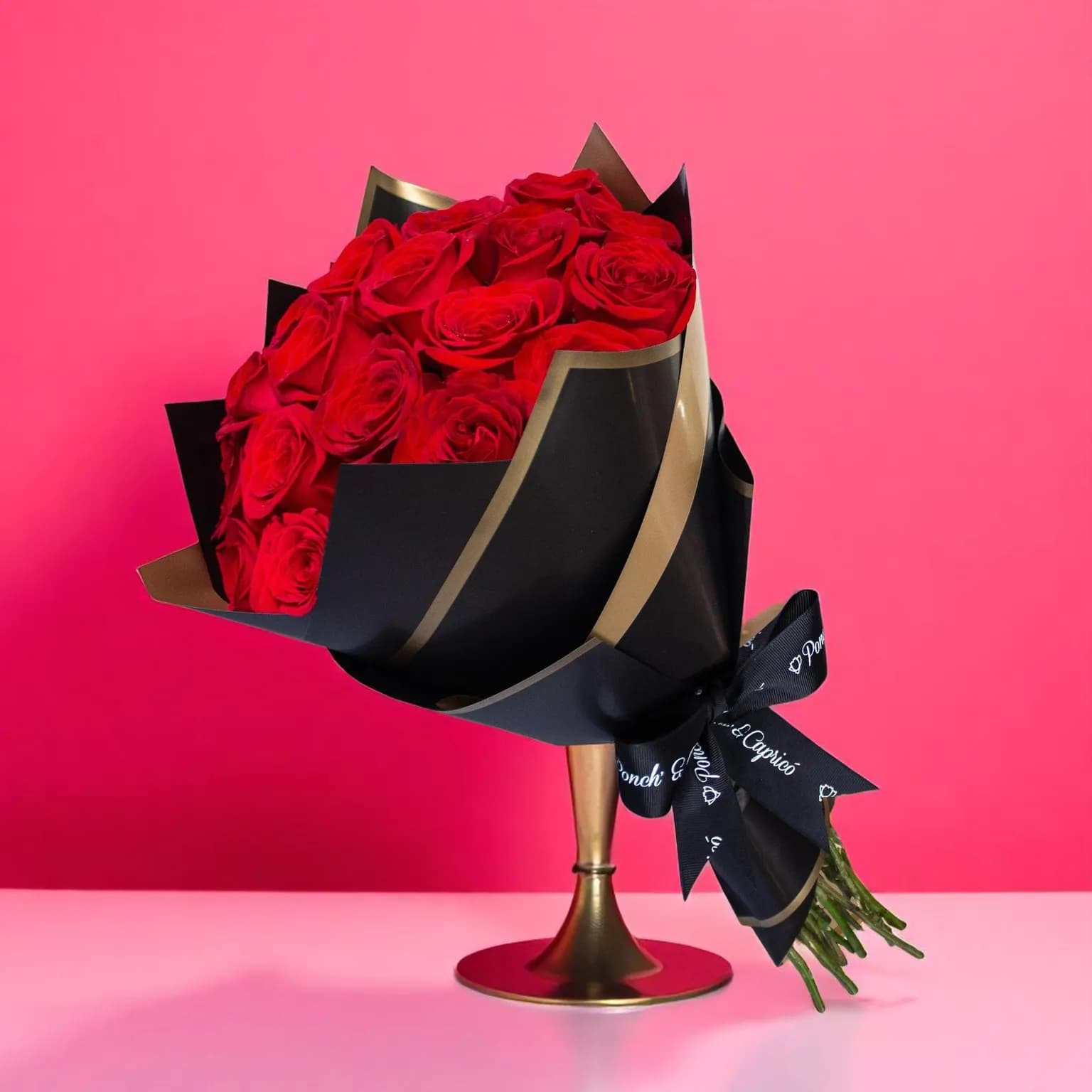 Ramo de 24 Rosas Rojas – Amor Intenso